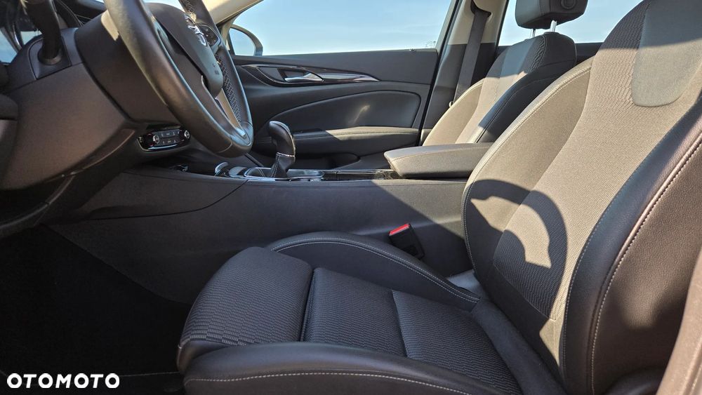 Opel Insignia 1.6 CDTI Innovation S&S - 17