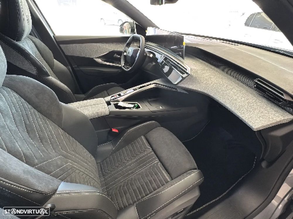 Peugeot 3008 1.2 Hybrid GT e-DCS6 - 16