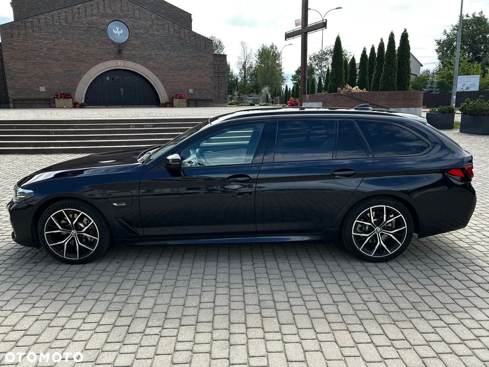 BMW Seria 5 530e xDrive M Sport sport - 12