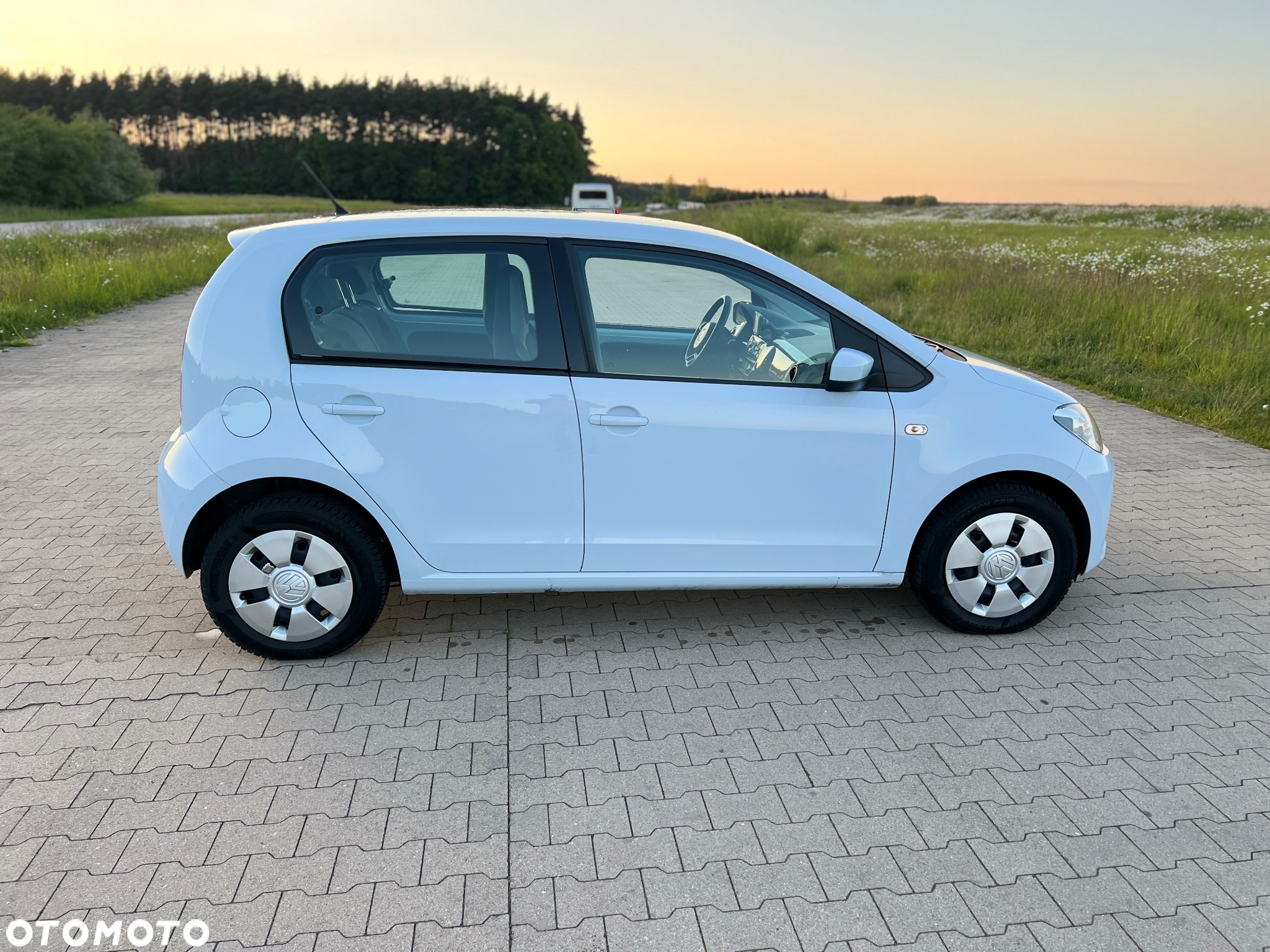 Volkswagen up! eco Active - 8