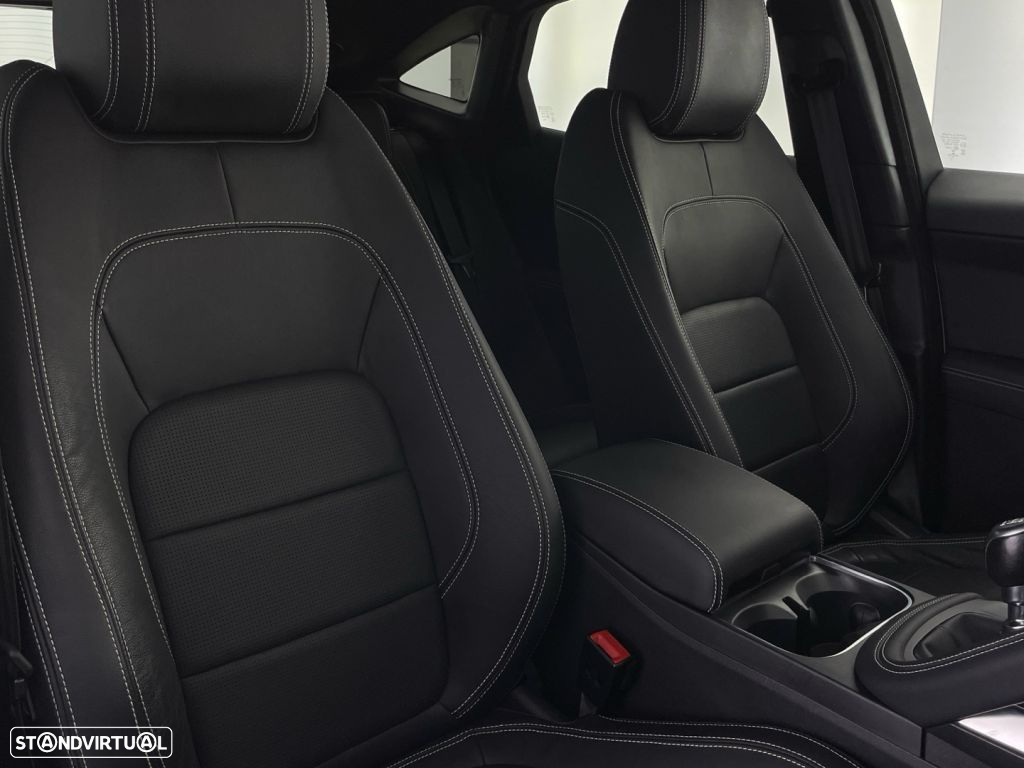 Jaguar E-Pace 2.0 i4D S AWD - 31