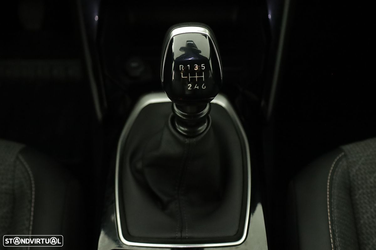 Peugeot 2008 1.2 PureTech Allure - 15