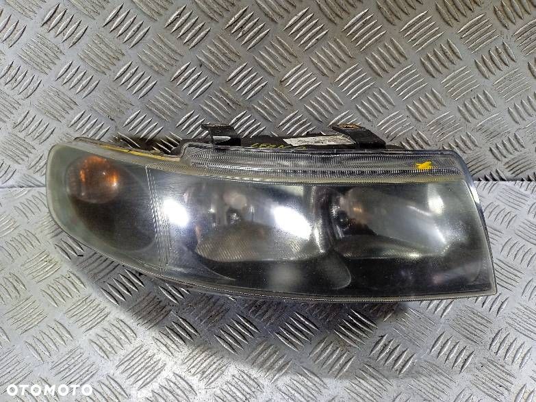 LAMPA PRAWA PRZEDNIA SEAT LEON - 1