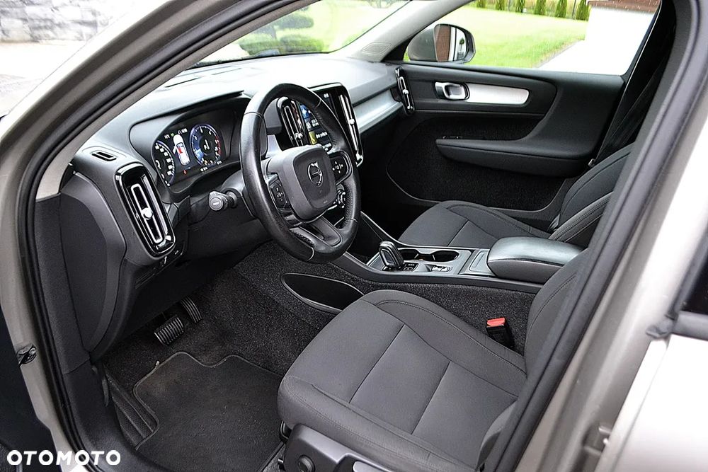 Volvo XC 40 D3 Momentum - 12