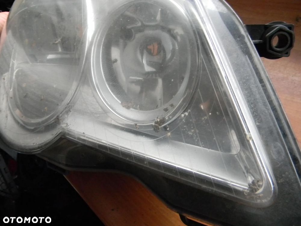 lampa prawa VW POLO 9N LIFT 05-08  UK - 3