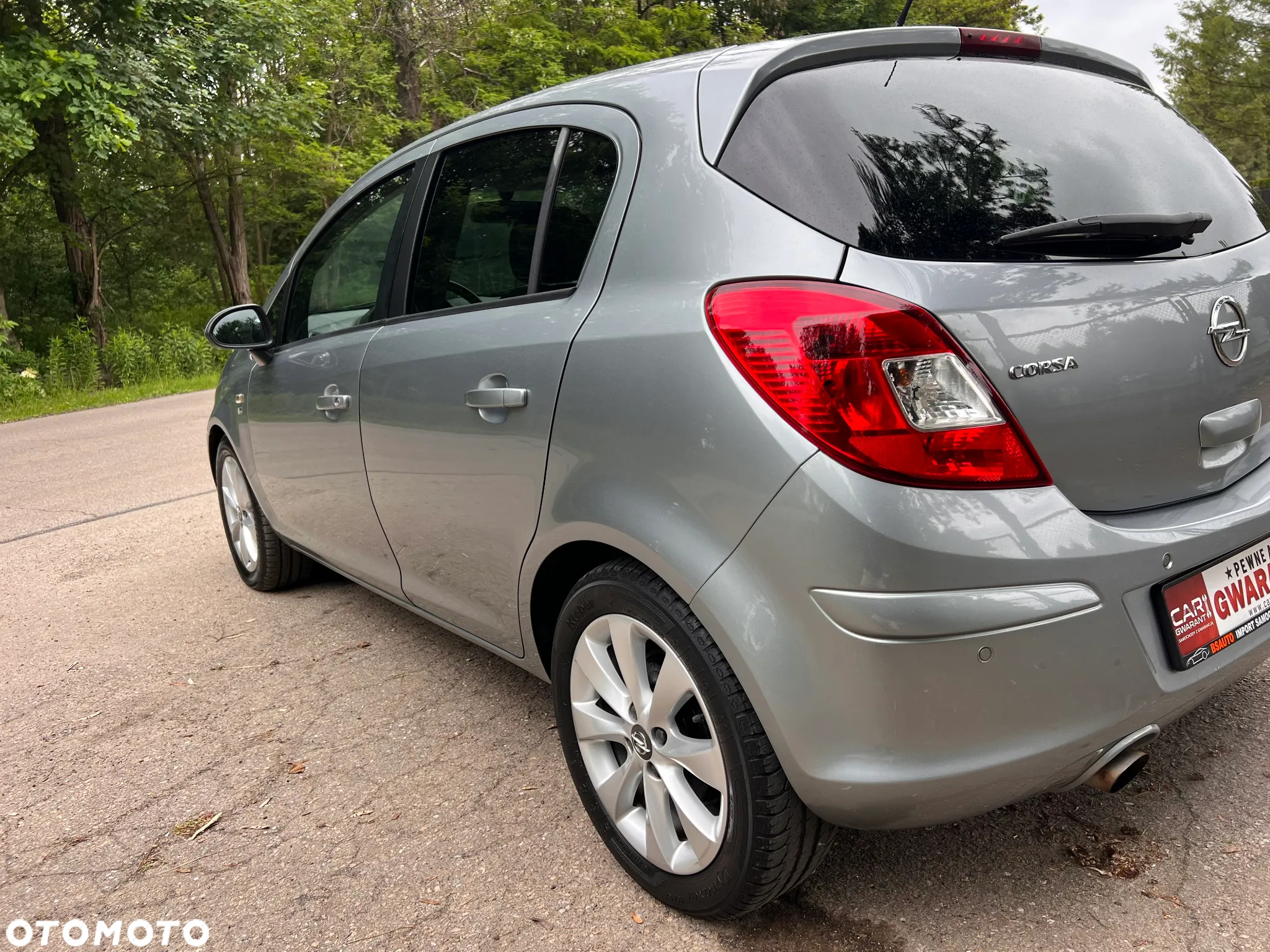 Opel Corsa 1.4 16V Cosmo - 17