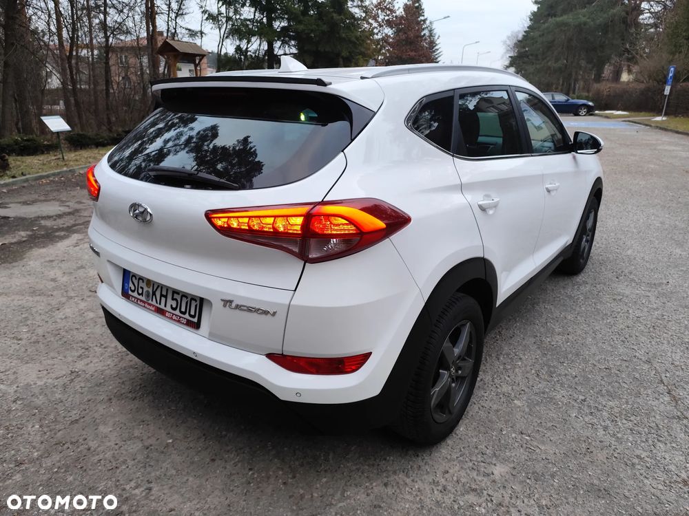 Hyundai Tucson blue 1.7 CRDi 2WD DCT Premium - 11