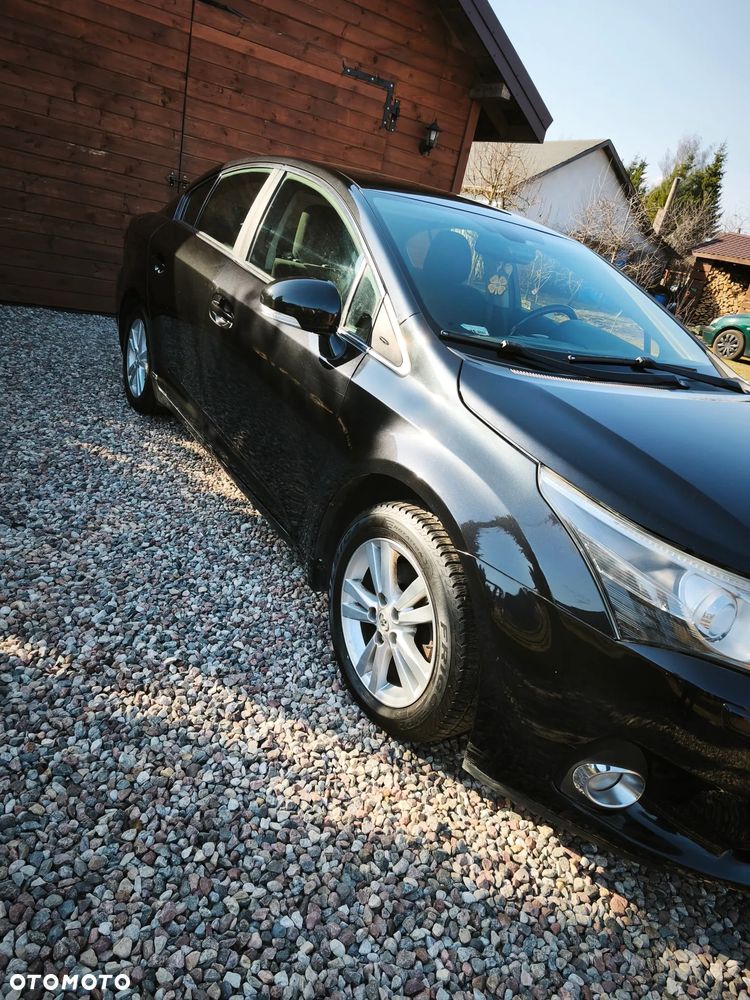 Toyota Avensis 2.0 D-4D Sol - 5