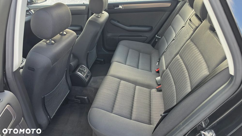 Audi A6 Avant - 14