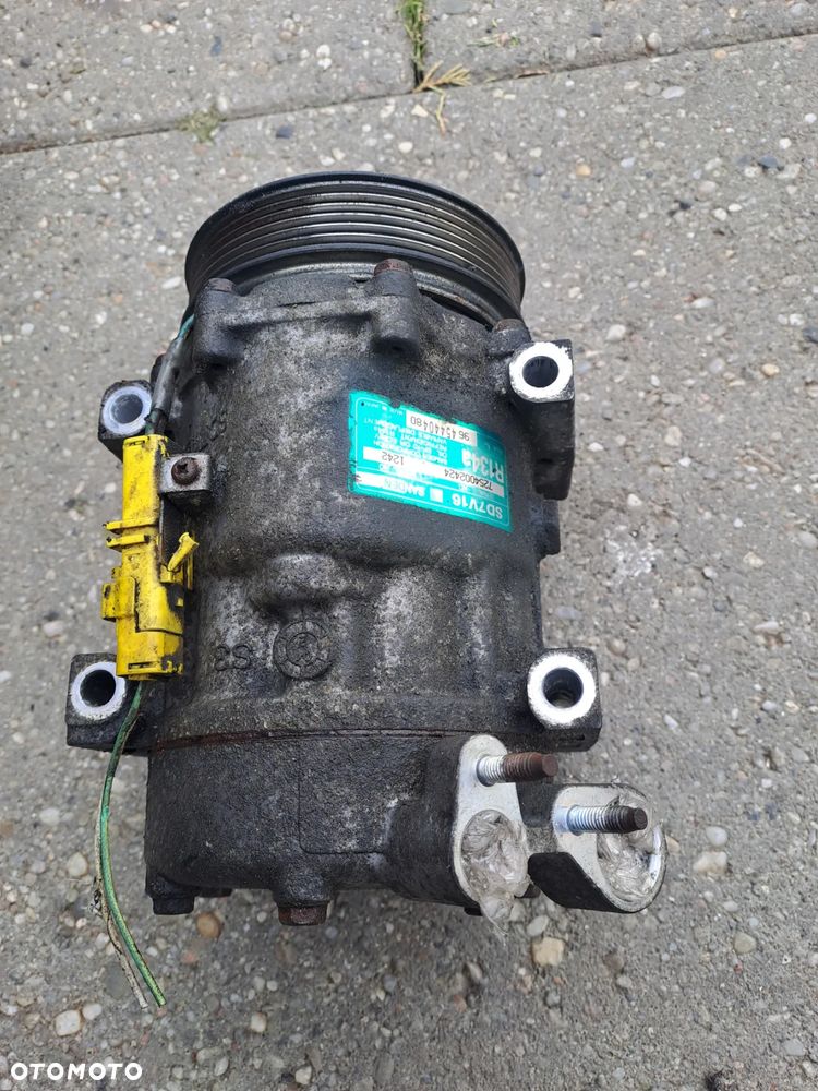 Citroen C5 2.0 16V kompresor klimatyzacji Sanden SD7V16  1242  9645440480 - 2