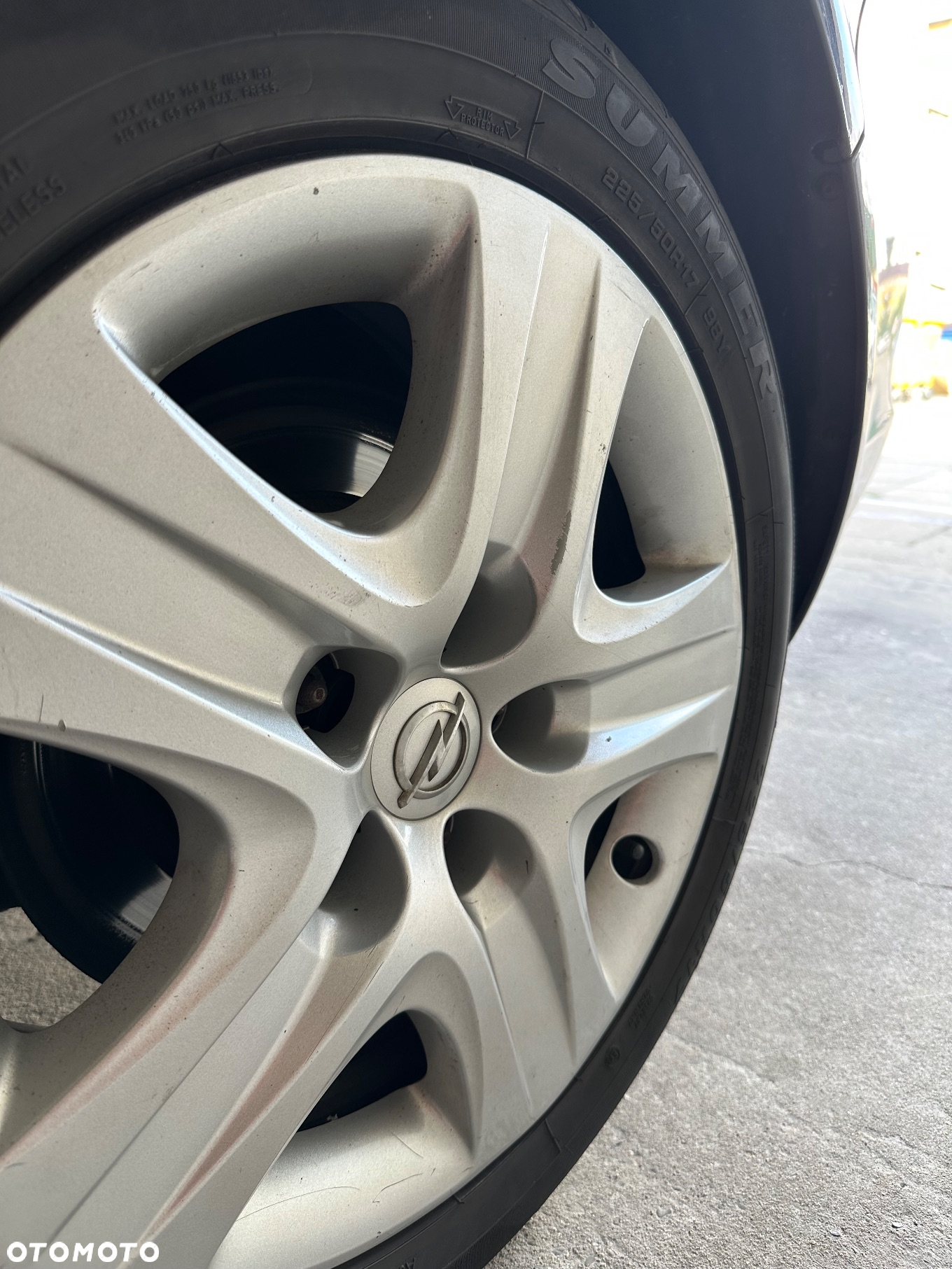 Opel Insignia 1.8 - 10