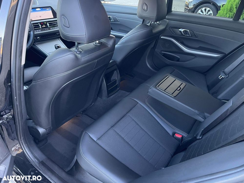 BMW Seria 3 318d Touring Aut. Advantage - 13