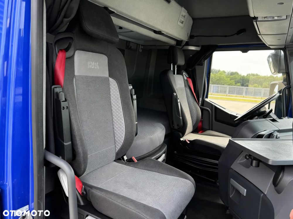 Renault *Gwarancja* T480 TC X-LOW - 16