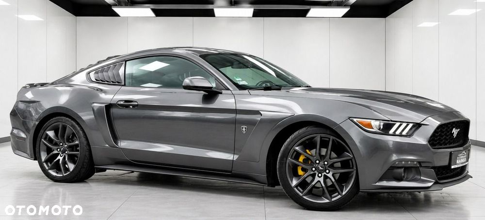 Ford Mustang - 5