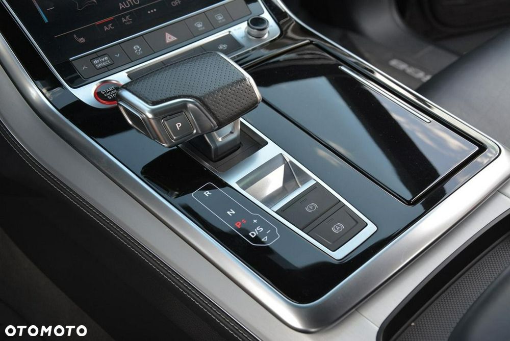 Audi SQ8 TFSI quattro tiptronic competition plus - 27