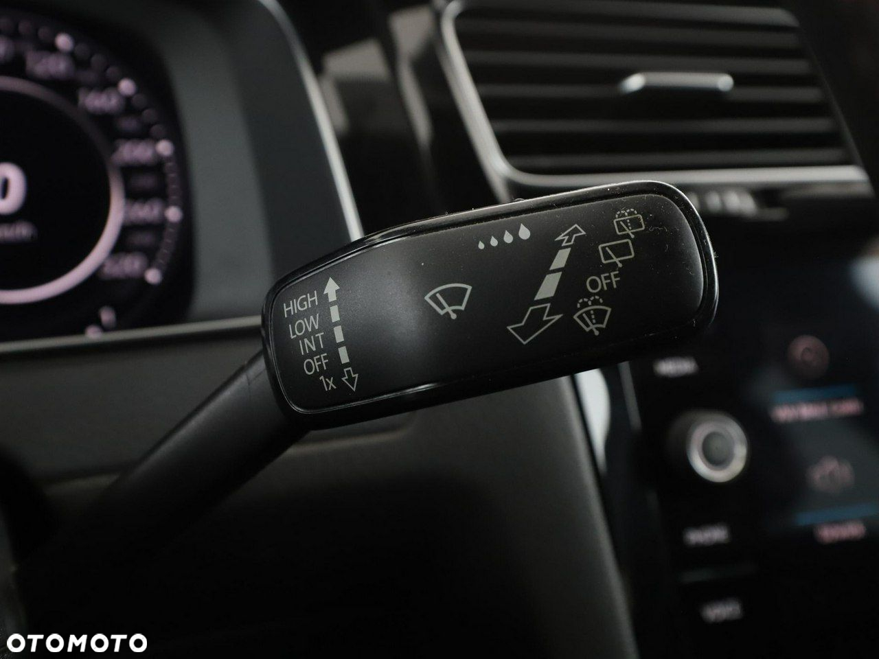 Volkswagen Golf GTI (BlueMotion Technology) Performance - 33