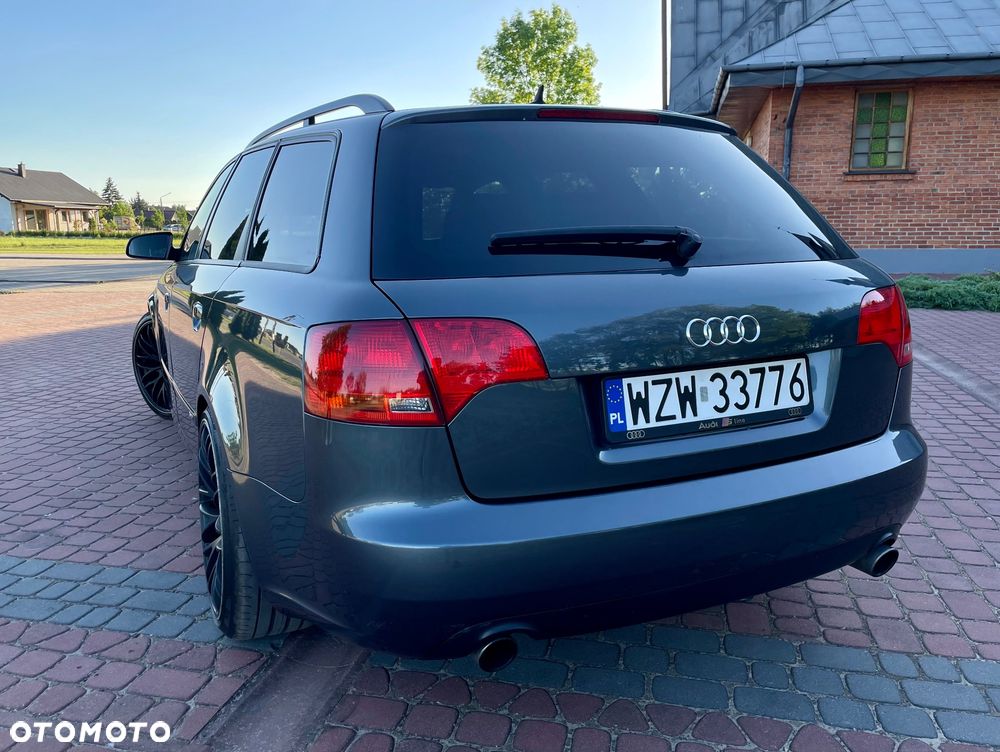 Audi A4 Avant 2.0T FSI - 12