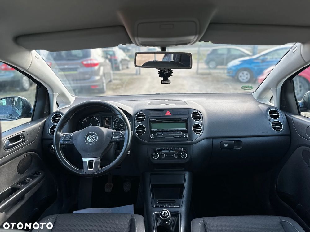 Volkswagen Golf Plus 1.6 TDI BlueMot Comfortline - 23