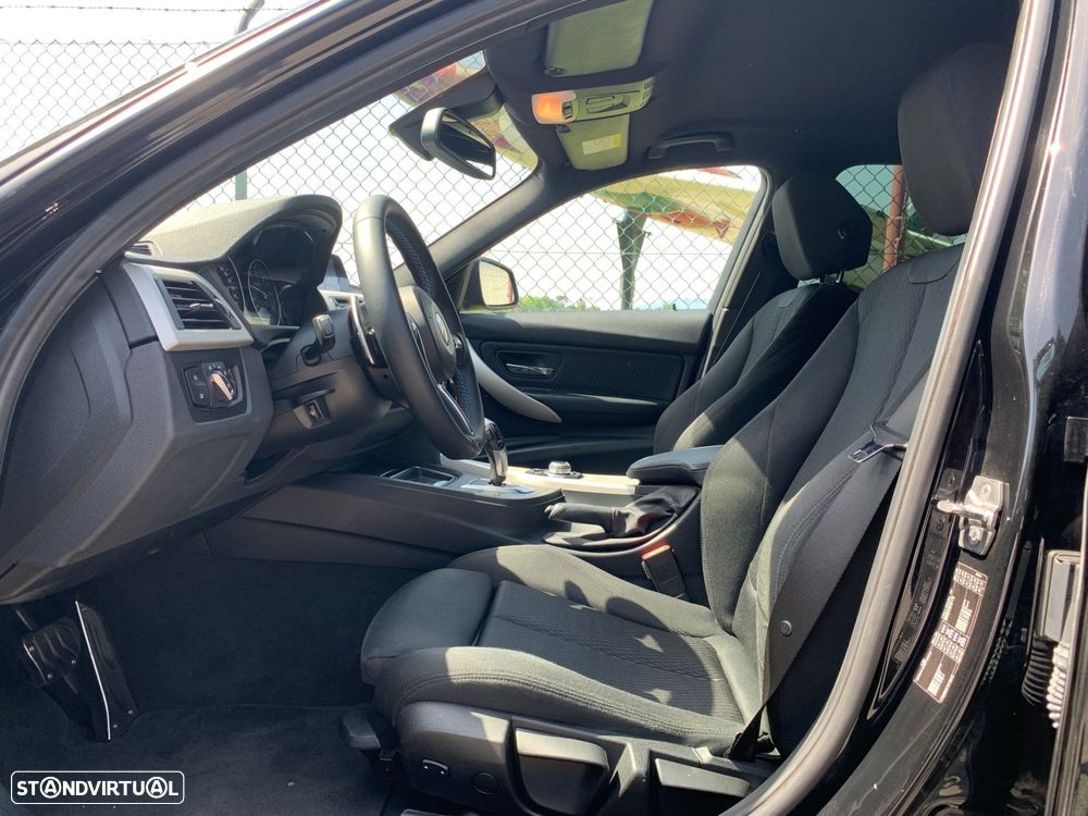 BMW 320 d Auto Pack M - 15