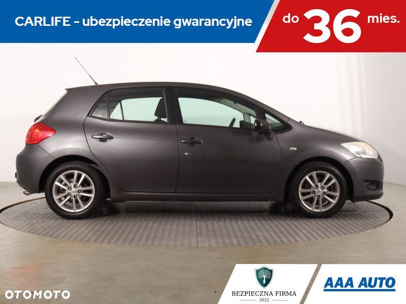 Toyota Auris - 8