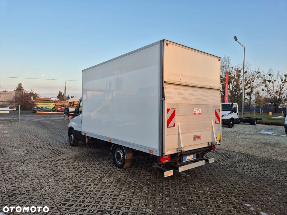Iveco Daily 35S13, kontener 8PAL, winda 750KG, klima - 7