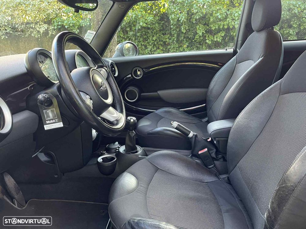 MINI 3 Portas Cooper D - 15