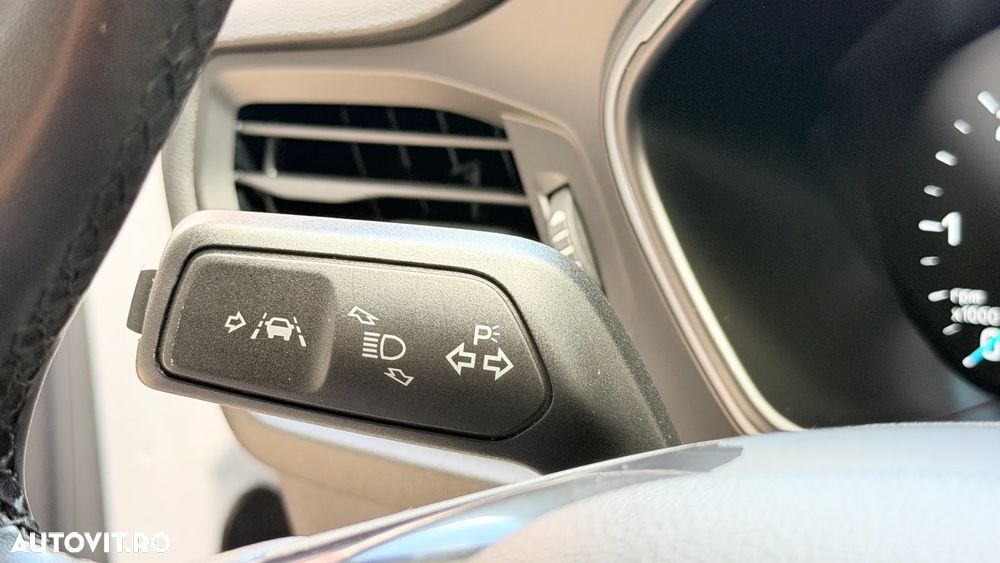 Ford Focus 1.5 EcoBlue Connected - 17