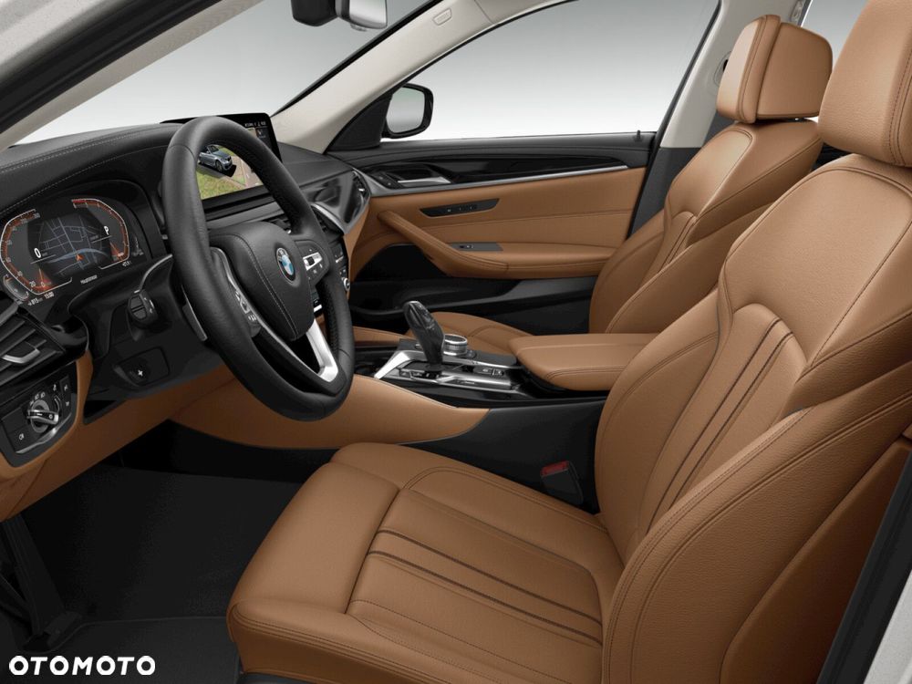 BMW Seria 5 530d xDrive mHEV Luxury Line sport - 8