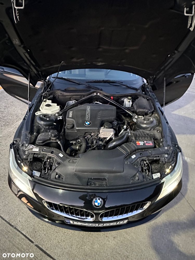 BMW Z4 sDrive20i - 14