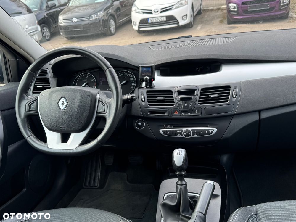 Renault Laguna dCi 150 FAP Dynamique - 9