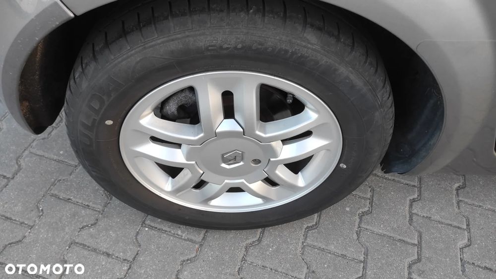 Renault Scenic 1.9 dCi FAP Conquest - 28