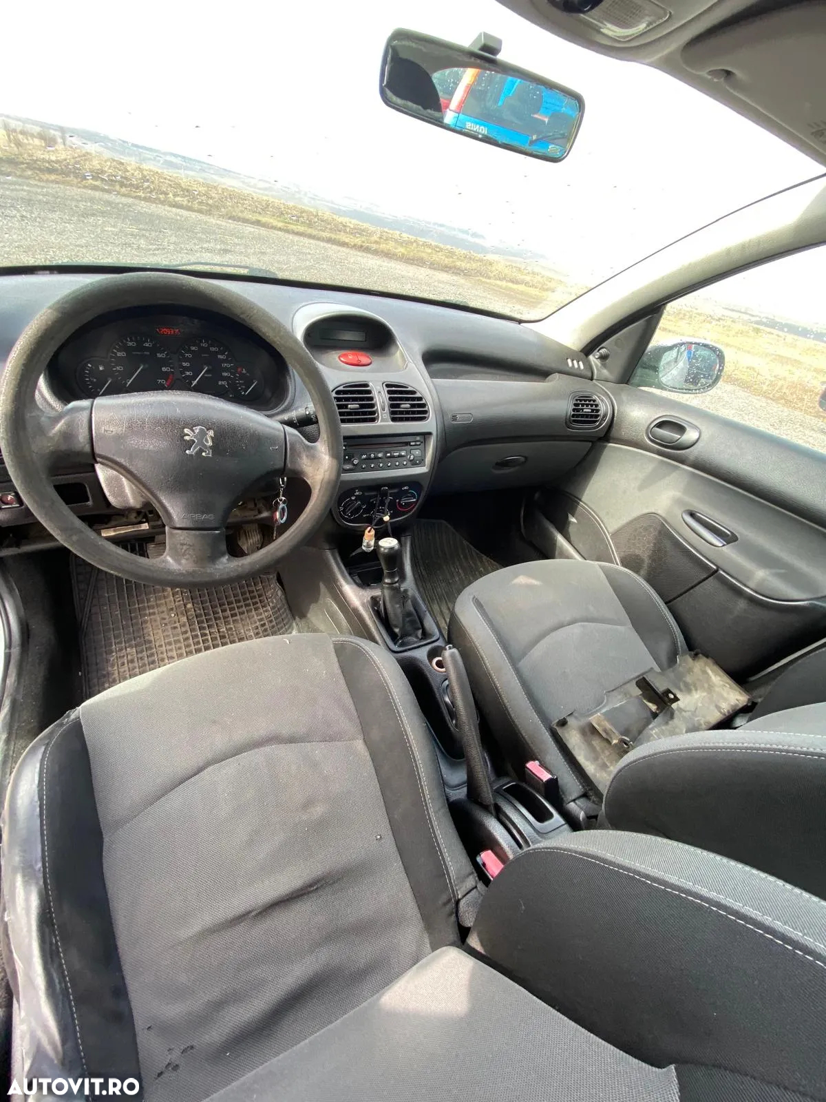 Dezmembrez piese Peugeot 206 - 4