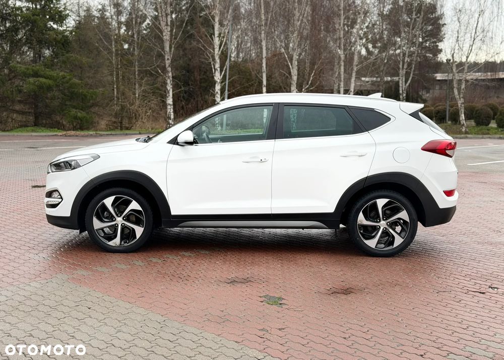 Hyundai Tucson - 2