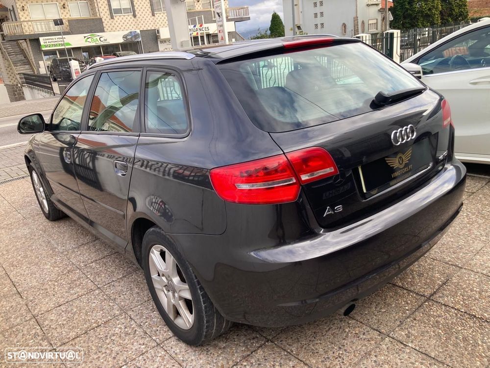 Audi A3 Sportback 1.6 TDI Attraction - 2