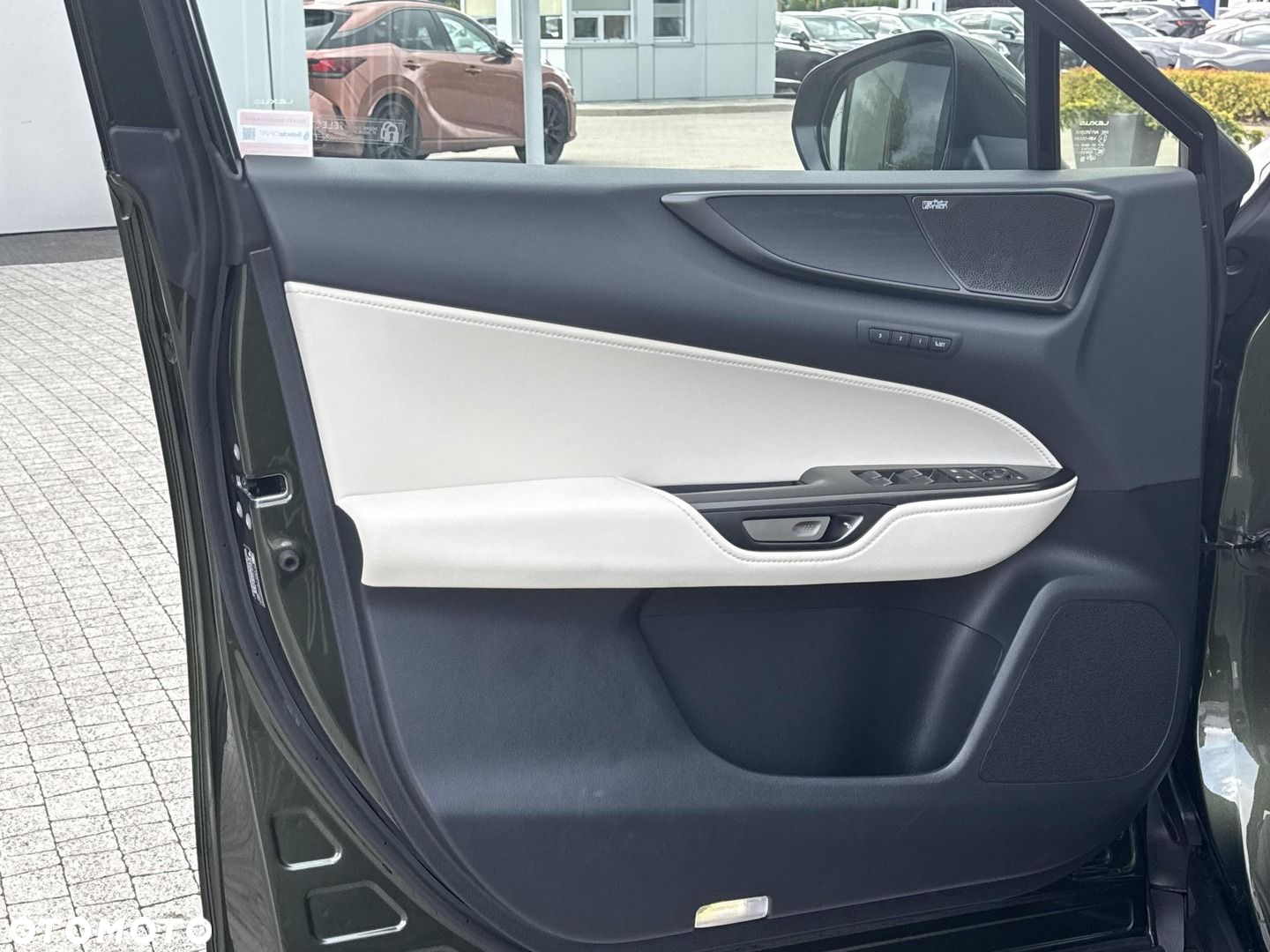 Lexus NX - 9