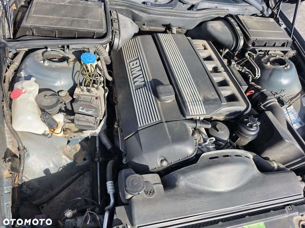 BMW Seria 5 - 17