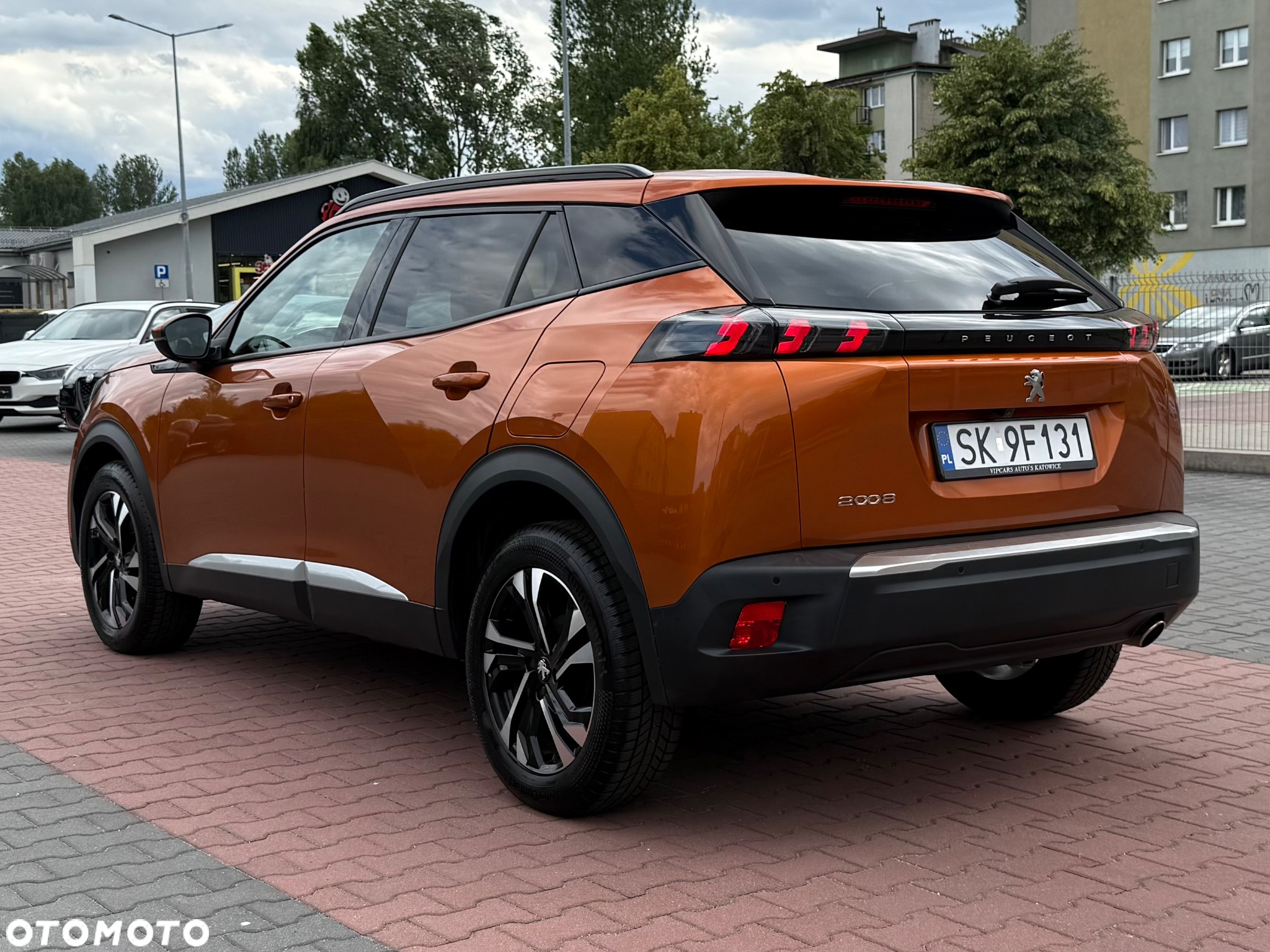 Peugeot 2008 1.5 BlueHDi Allure S&S - 12