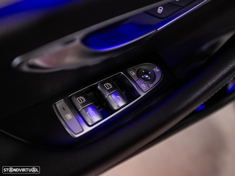 Mercedes-Benz E 300 de Avantgarde - 15