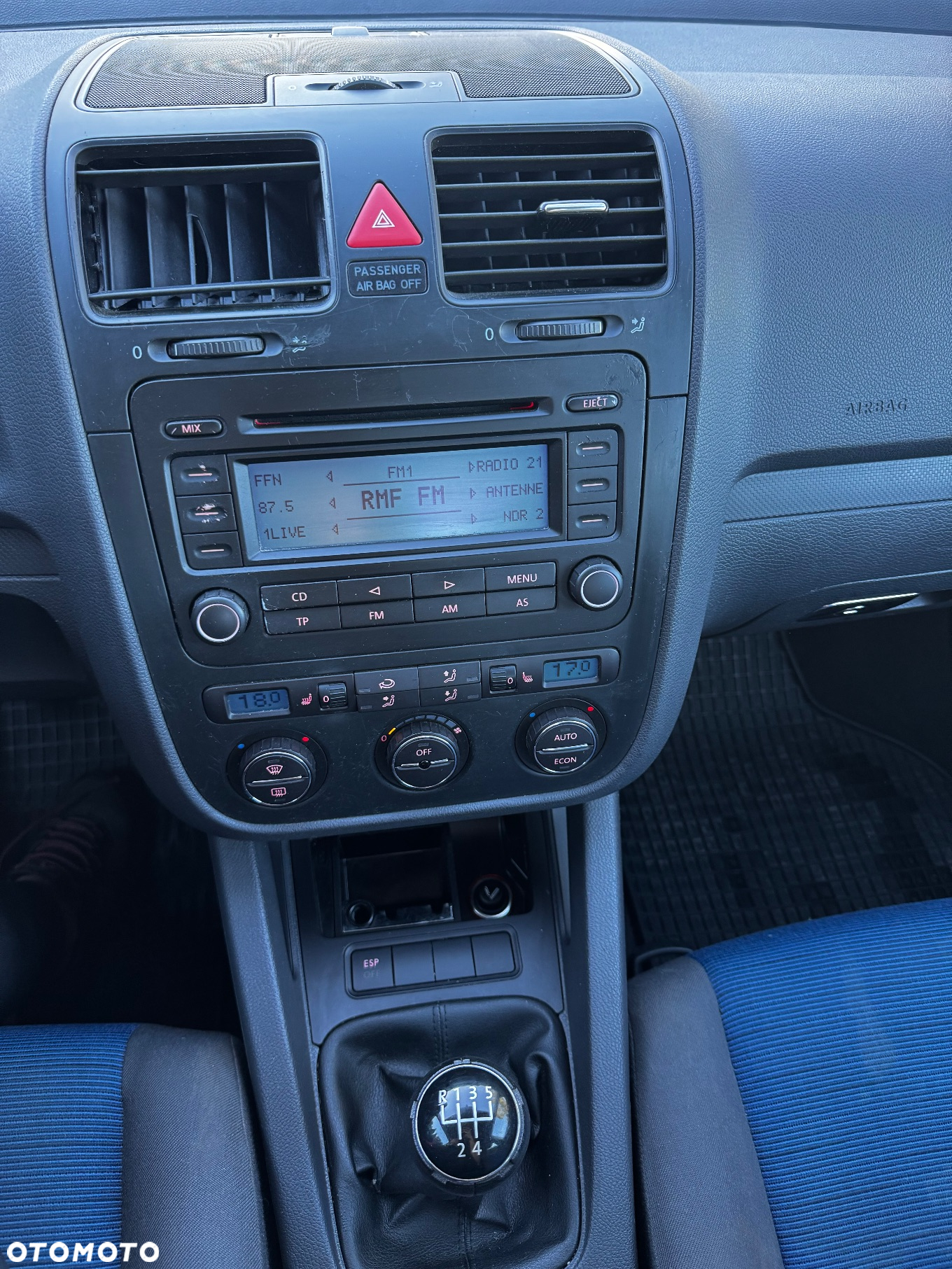 Volkswagen Golf V 1.6 Comfortline - 15