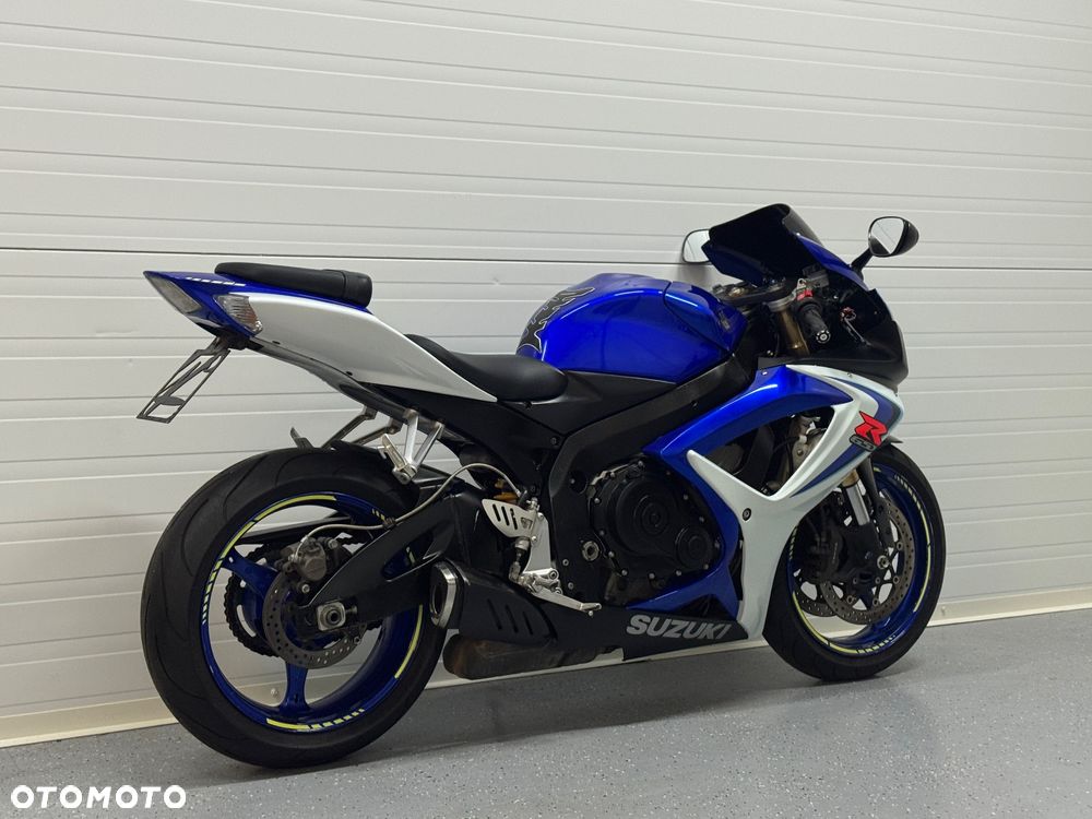 Suzuki GSX-R - 4