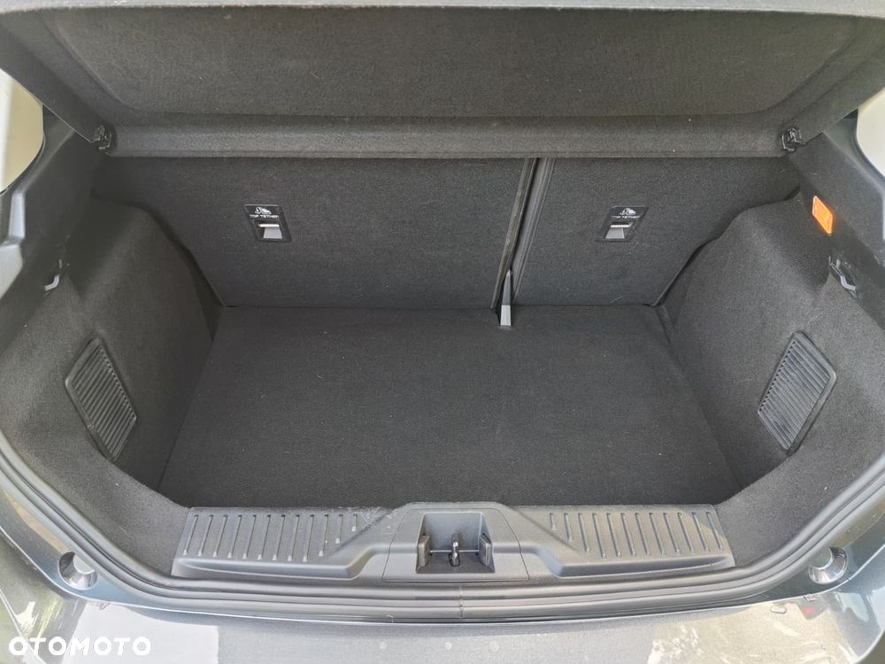 Ford Fiesta 1.0 EcoBoost S&S COOL&CONNECT - 19