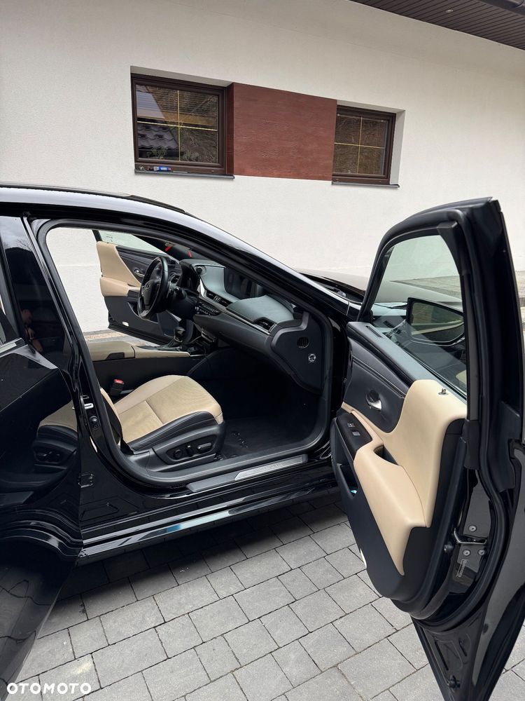 Lexus ES 300h Elegance - 19