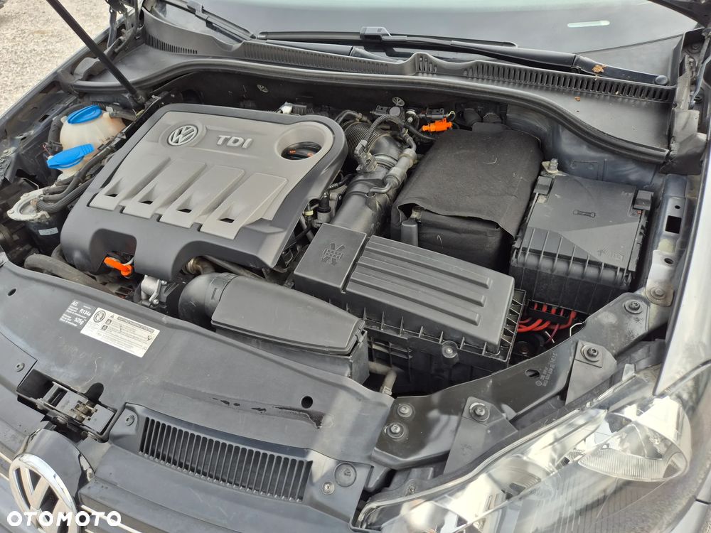 Volkswagen Golf 2.0 TDI DPF DSG MATCH - 39