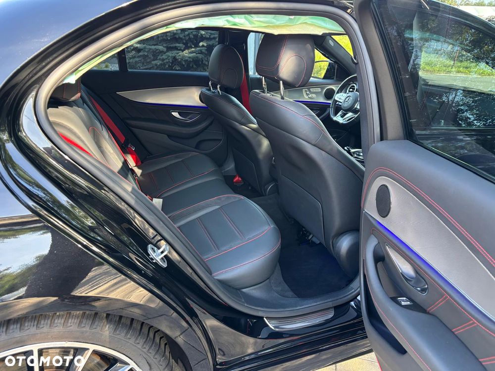 Mercedes-Benz Klasa E AMG 53 4Matic AMG Speedshift 9G-TCT - 31