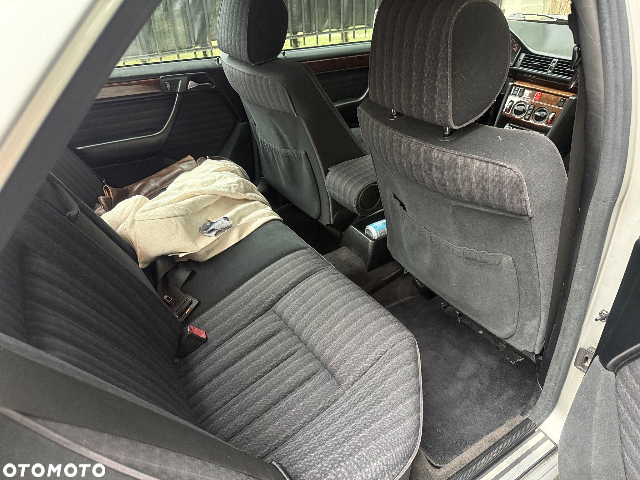 Mercedes-Benz W124 (1984-1993) - 14