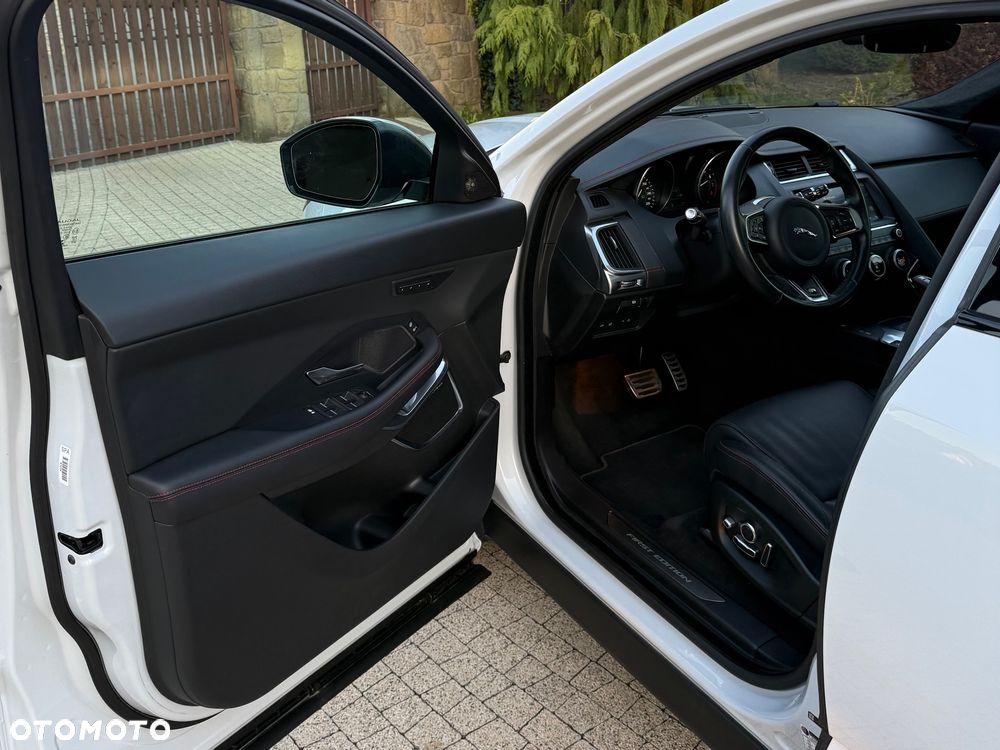 Jaguar E-Pace P250 AWD First Edition - 9