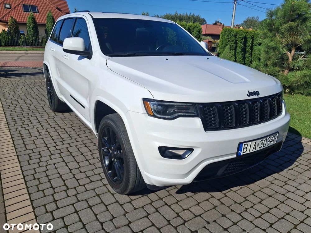 Jeep Grand Cherokee - 8