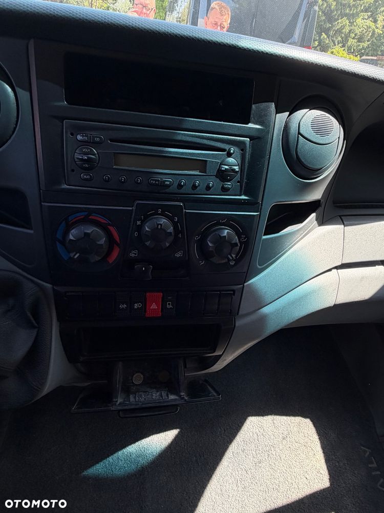 Iveco C30V - 11