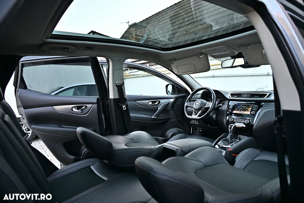 Nissan Qashqai 1.7 dCi Xtronic ALL-MODE 4x4i TEKNA+ - 10