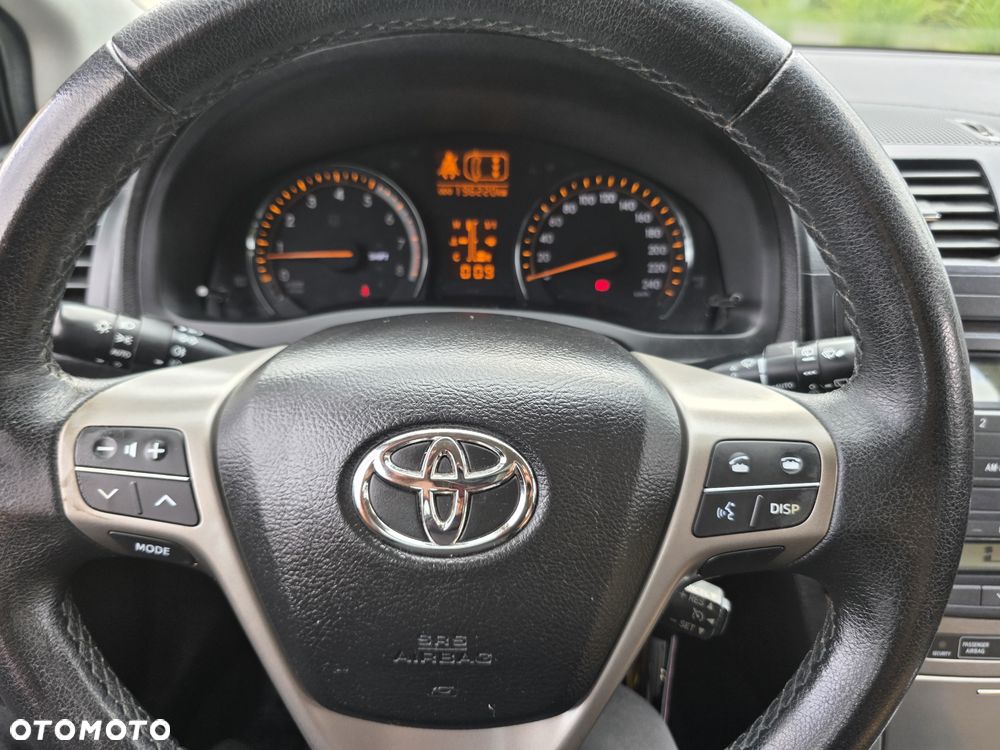 Toyota Avensis 1.8 Sol plus - 21